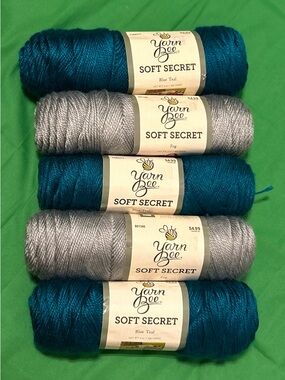 Yarn Bee Soft Secret 5 Skeins NWT